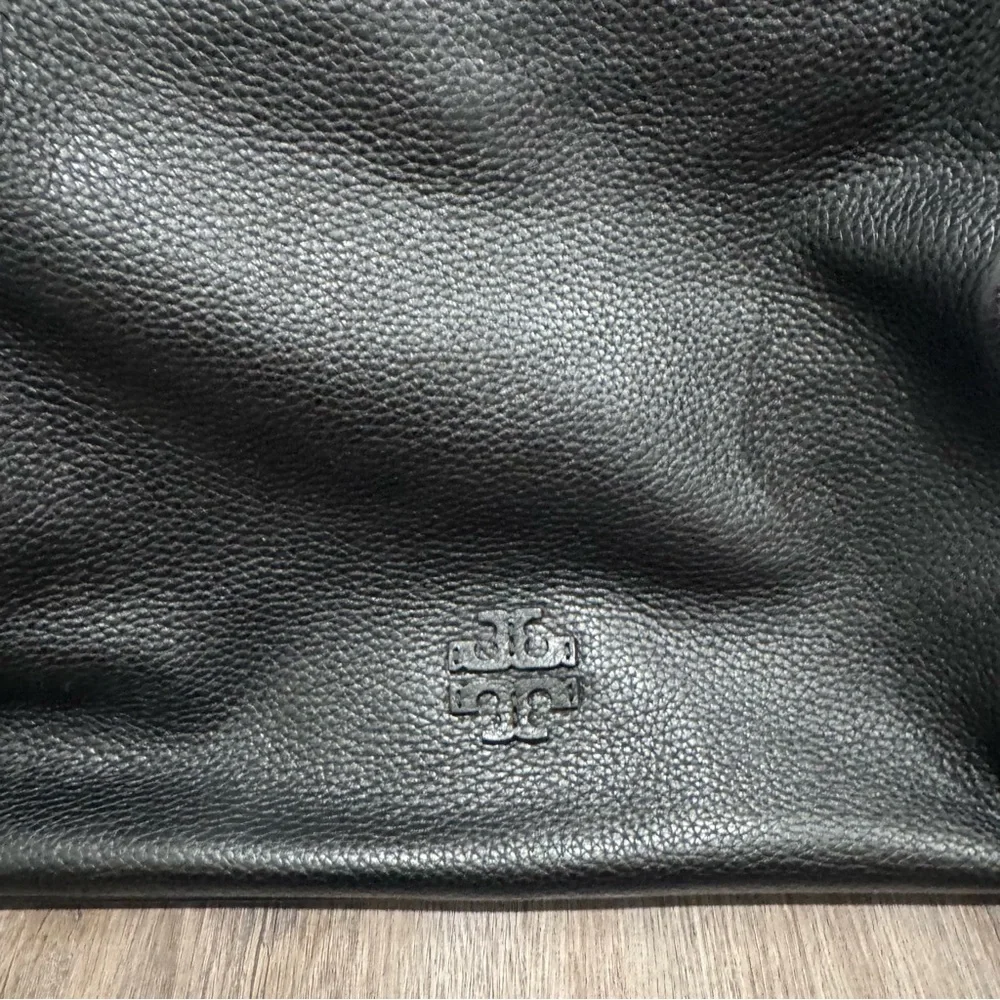 Tory Burch Taylor Logo Large Pebble Black Leather Hobo Shoulder Bag